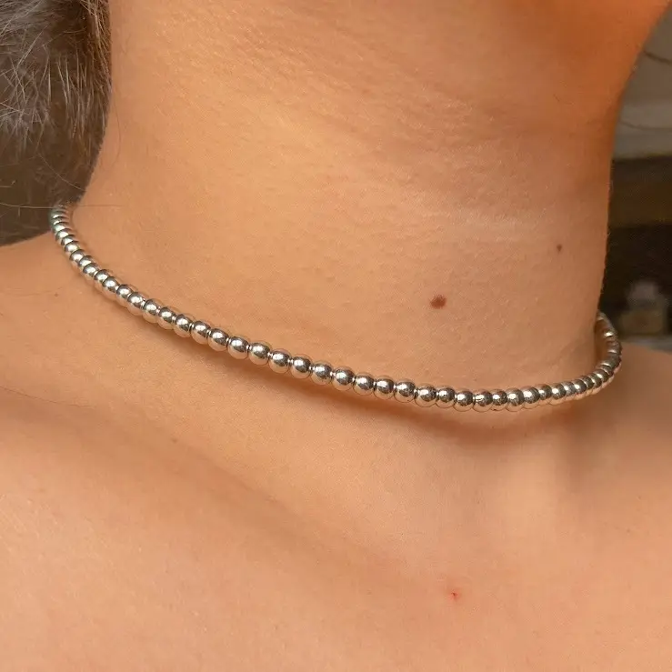 Colar rígido miçanga feito a mão dohra